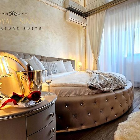 Royal Sinn Signature Suite Bukares Bagian luar foto