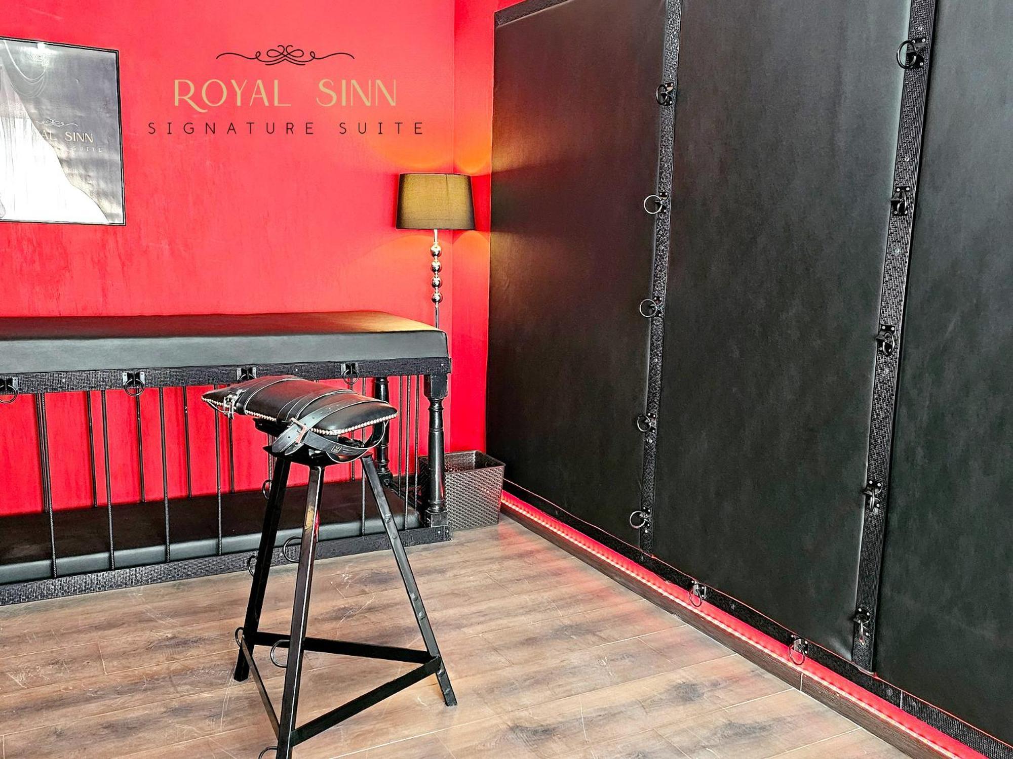 Royal Sinn Signature Suite Bukares Bagian luar foto